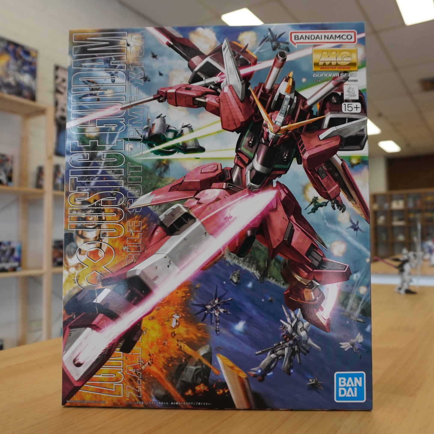 MG 1/100 INFINITE JUSTICE GUNDAM